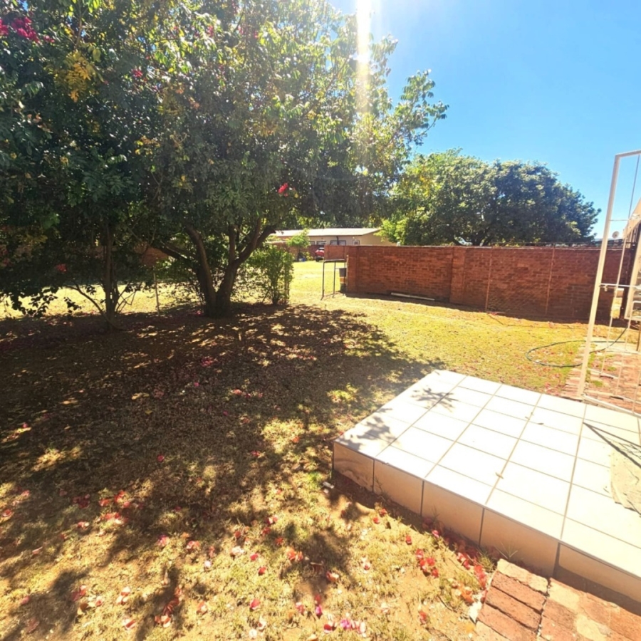 To Let 2 Bedroom Property for Rent in Modderfontein AH North West